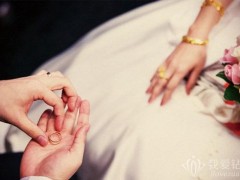 結(jié)婚買鉆石戒指還是黃金戒指呢？