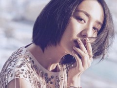 佟麗婭佩戴伯爵珠寶登時(shí)尚雜志