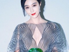 范冰冰佩戴戴比爾斯珠寶出席活動