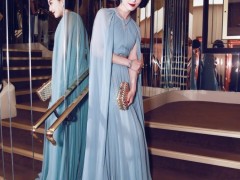 范冰冰出席2017戛納電影節(jié)紅毯 佩戴戴比爾斯珠寶美上天際