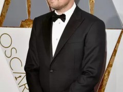 小李子圓夢(mèng) 全靠這條能承載80公斤重量的小紅繩