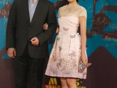 陳妍希佩戴寶詩龍珠寶亮相百合獎