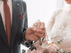 婚戒男女各戴哪個(gè)手？男女婚戒戴法