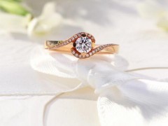 彩金戒指多少錢？ 周大福彩金戒指款式價格介紹