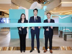 趙又廷亮相蒂芙尼 揭幕經(jīng)典鉆戒“傳奇璀璨130年”主題展