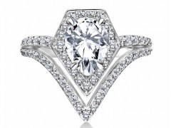 德國(guó)設(shè)計(jì)師Karl Lagerfeld的第一個(gè)婚禮珠寶鉆戒系列