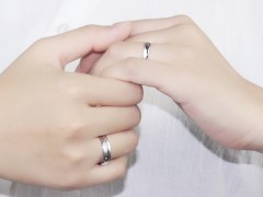 情侶戒指戴在哪個手指?情侶戒指戴法