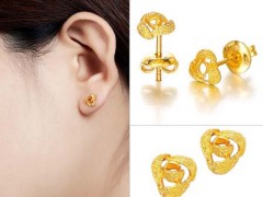 黃金耳釘怎么戴?金耳釘?shù)拇鞣?></a></td>
<td align=