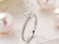 2013年底什么樣的訂婚鉆戒最流行？