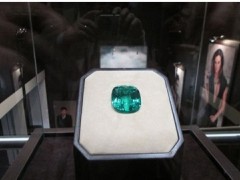 206克拉綠寶石是什么概念?260克拉綠寶石多大?