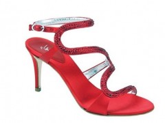 盤點5款經(jīng)典水晶婚鞋