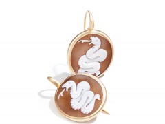 寶曼蘭朵浮雕珠寶獻(xiàn)禮中國蛇年 雕琢靈動(dòng)蛇像