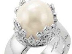 如何根據(jù)婚齡挑選結(jié)婚鉆戒