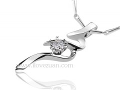 珍珠項鏈的鑒別 珍珠項鏈的搭配技巧