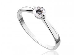 什么樣款式的鉆戒能讓自己的手指顯得更加修長？