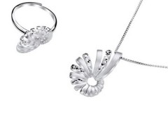 白金項(xiàng)鏈最新款式