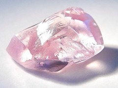 Alrosa發(fā)現(xiàn)一顆27.85ct粉鉆原石