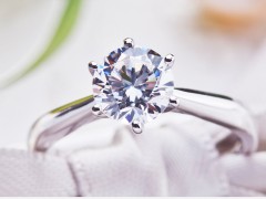 鉆石保養(yǎng)方法 鉆石怎么保養(yǎng)可以一直保持光澤？