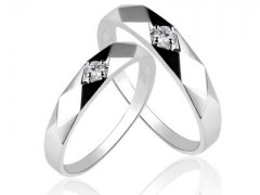 鉑金戒指價格一般多少錢？鉑金戒指那個牌子好呢？